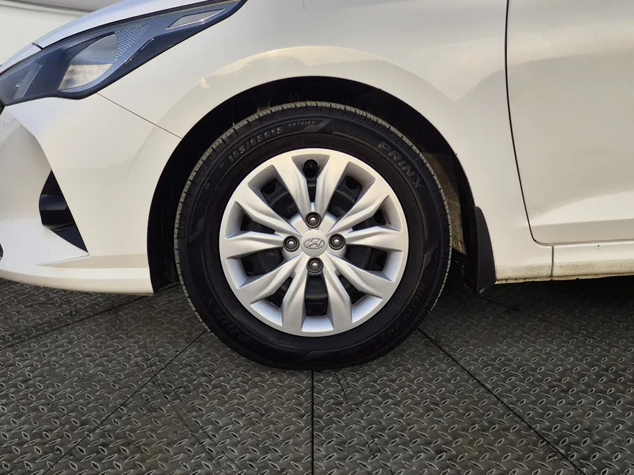 2023 Hyundai Accent Smart 