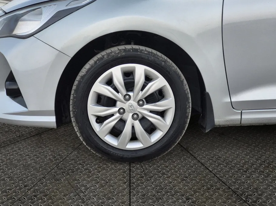 2023 Hyundai Accent Smart 