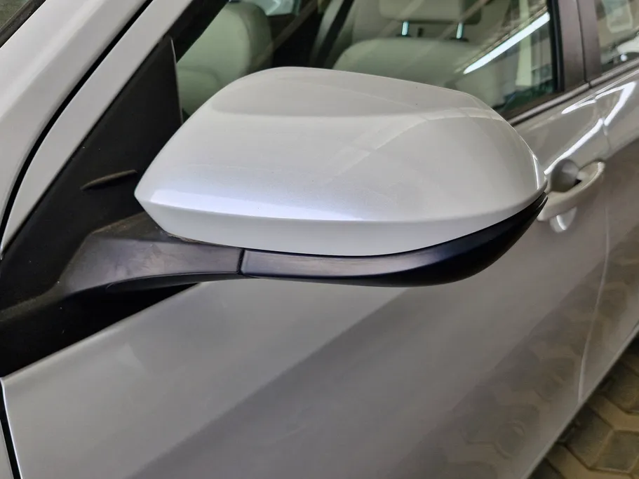 2023 Toyota Yaris  Y 