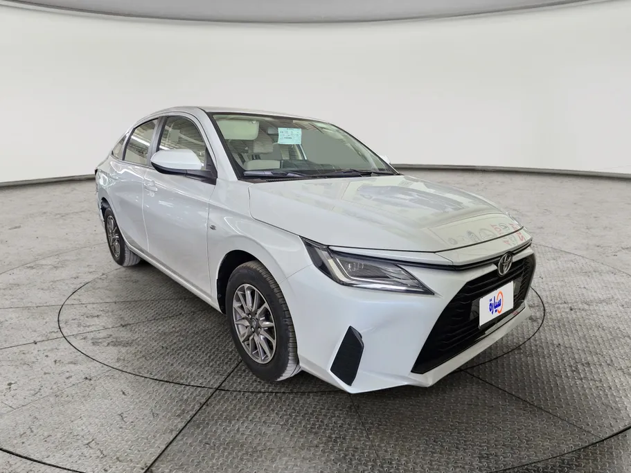 2023 Toyota Yaris  Y 