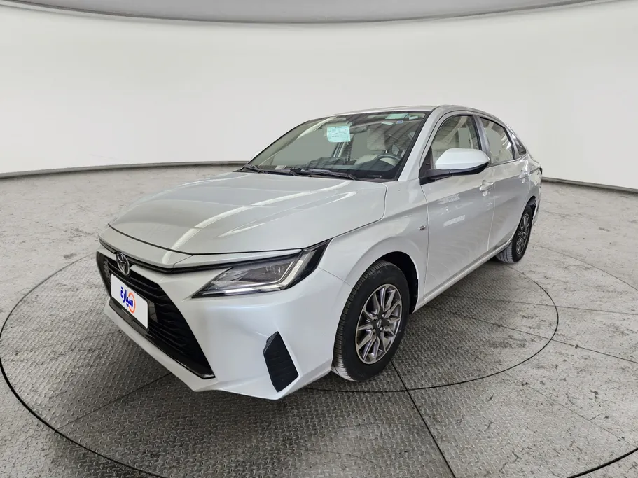 2023 Toyota Yaris  Y 