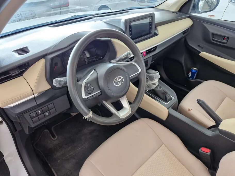 2023 Toyota Yaris  Y 
