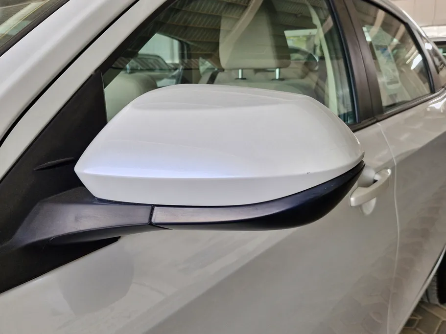 2023 Toyota Yaris  Y 