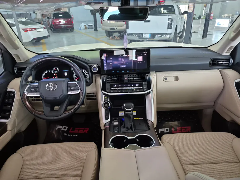 تويوتا لاندكروزر GXR 2023 