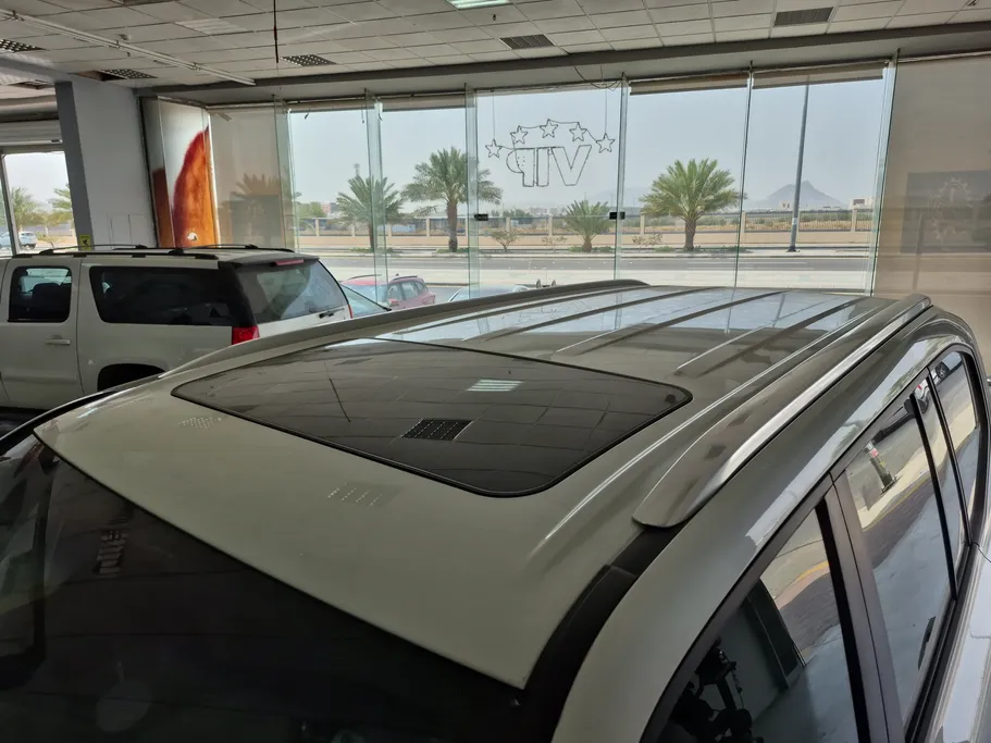 تويوتا لاندكروزر GXR 2023 