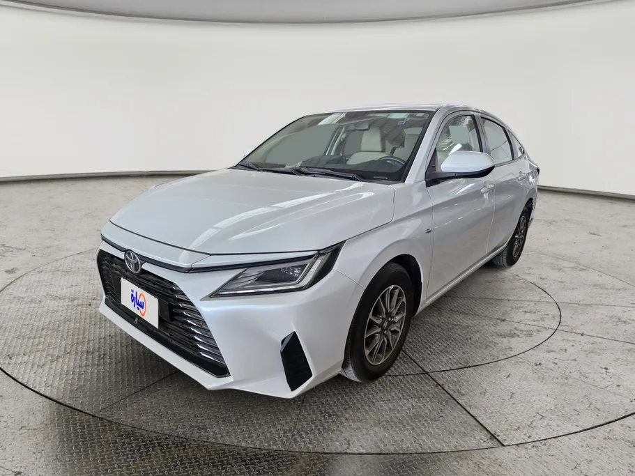 2023 Toyota Yaris  Y 
