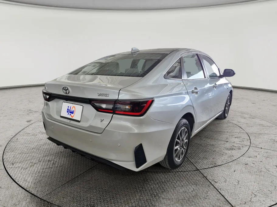 2023 Toyota Yaris  Y 