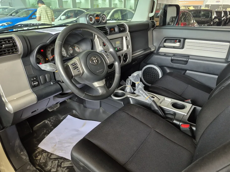 تويوتا اف جي FJ Cruiser 2021 