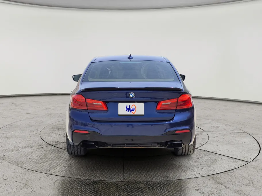2019 BMW 5 Series 520i 
