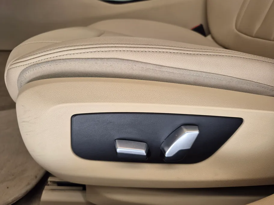 2019 BMW 5 Series 520i 