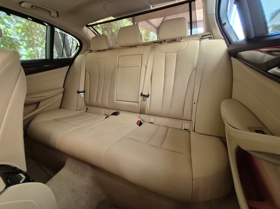 2019 BMW 5 Series 520i 