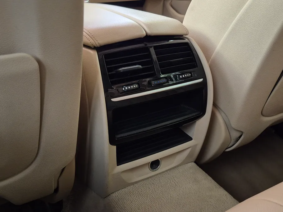 2019 BMW 5 Series 520i 