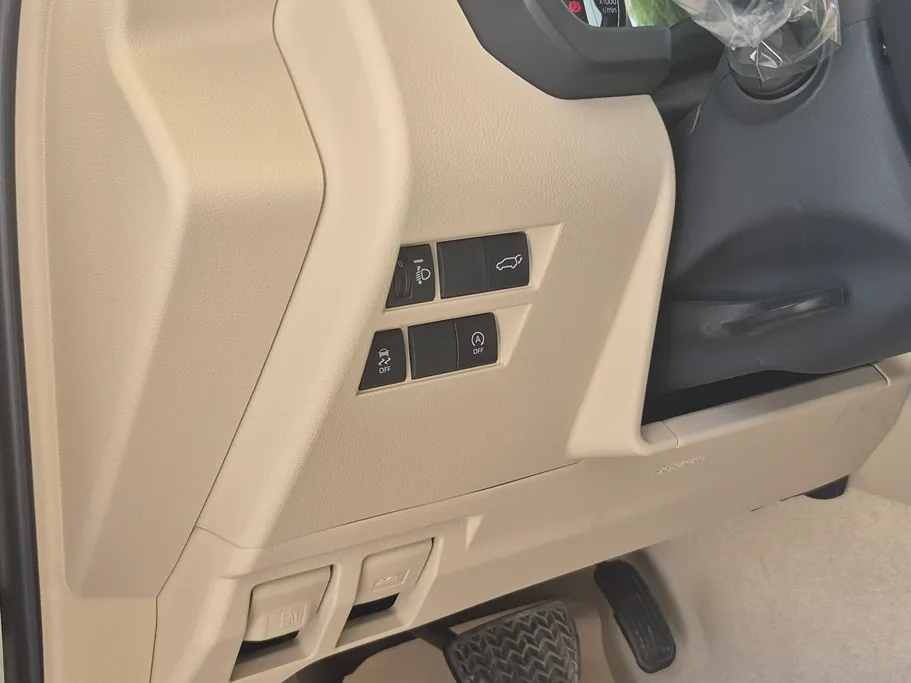 تويوتا لاندكروزر GXR4 2023 