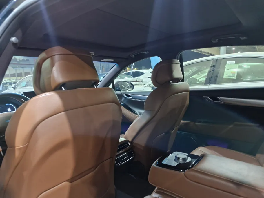 2024 Genesis G80 PRESTIGE 