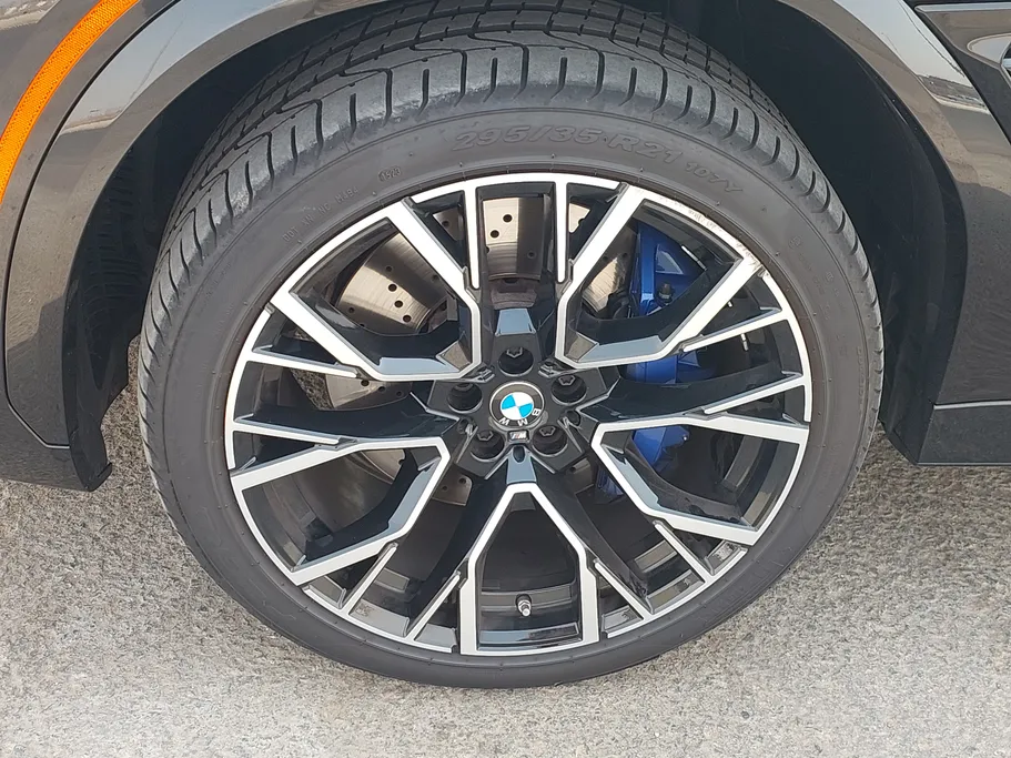 2020 BMW X Series 6 M	 