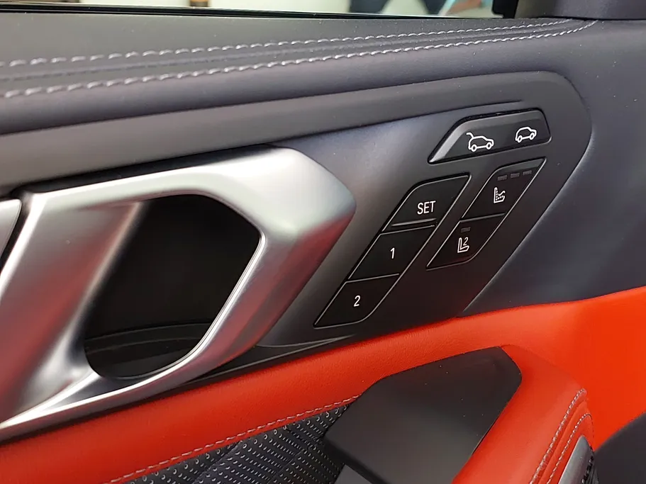2020 BMW X Series 6 M	 