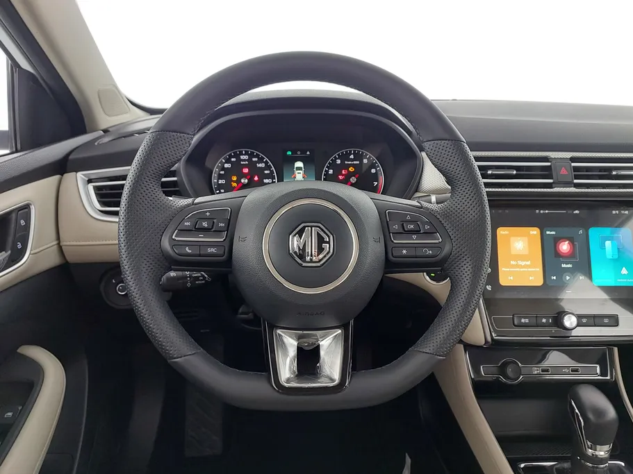 ام جي 5 COM 2024 