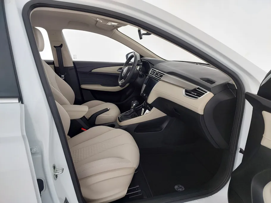 ام جي 5 COM 2024 