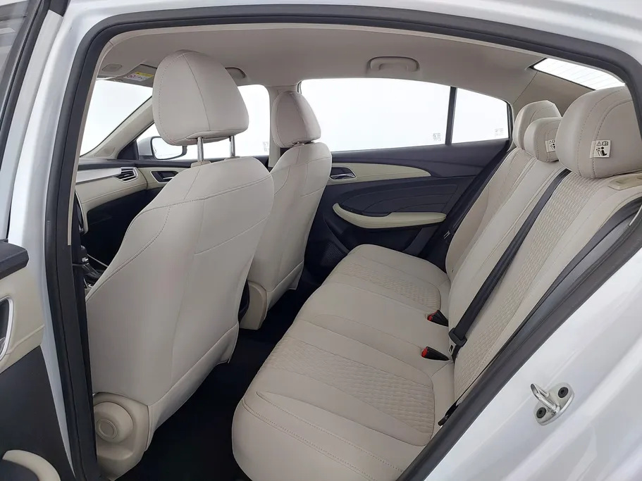 ام جي 5 COM 2024 