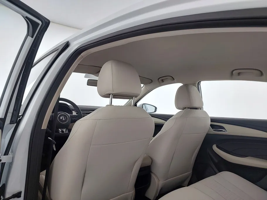 ام جي 5 COM 2024 