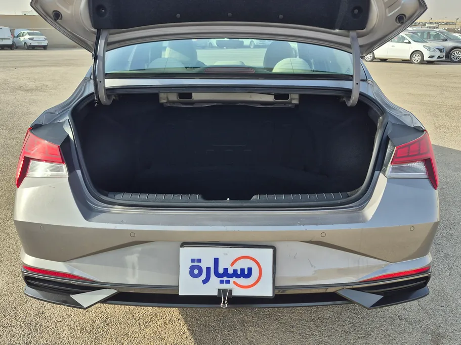 2021 Hyundai Elantra Smart Plus 