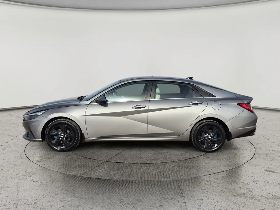 2021 Hyundai Elantra Smart Plus 