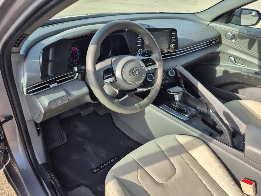 2021 Hyundai Elantra Smart Plus 