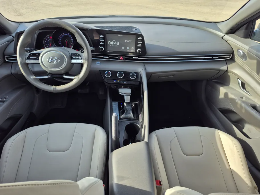2021 Hyundai Elantra Smart Plus 