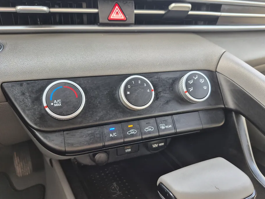 2021 Hyundai Elantra Smart Plus 