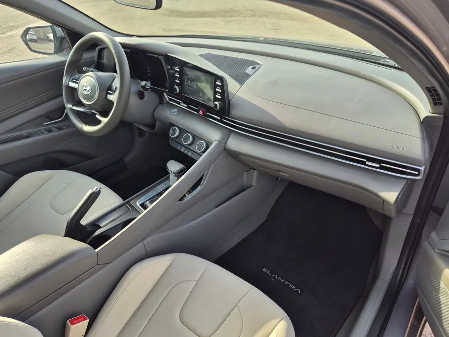2021 Hyundai Elantra Smart Plus 
