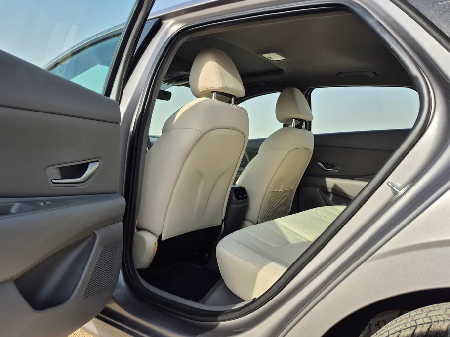 2021 Hyundai Elantra Smart Plus 