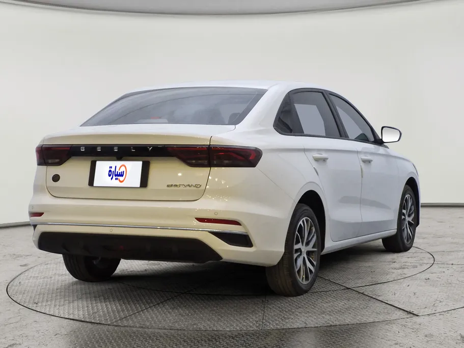 جيلي امجراند GS 2024 