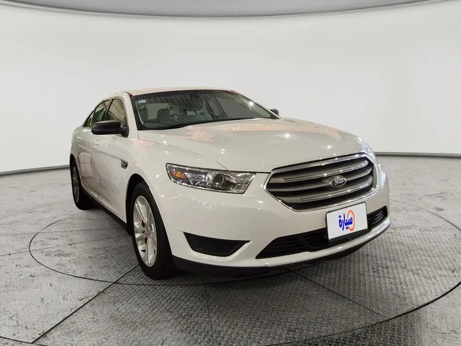 2018 Ford Taurus SE 