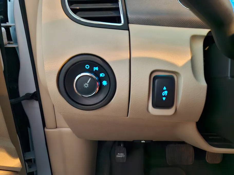 2018 Ford Taurus SE 
