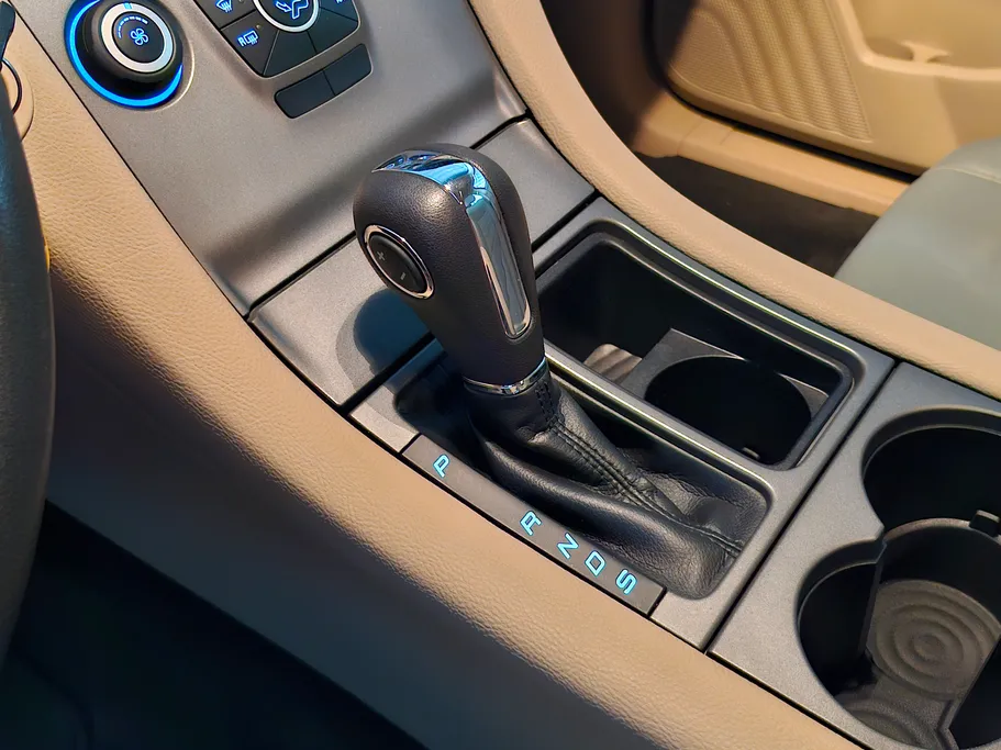 2018 Ford Taurus SE 