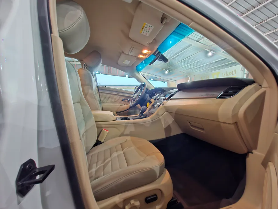 2018 Ford Taurus SE 
