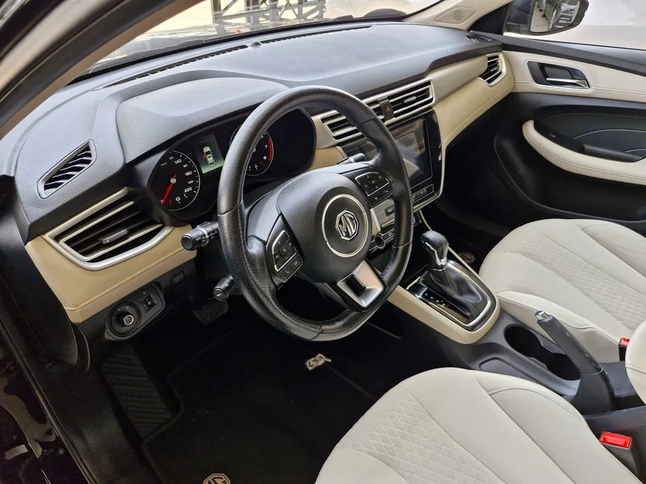 2022 MG 5 COM 