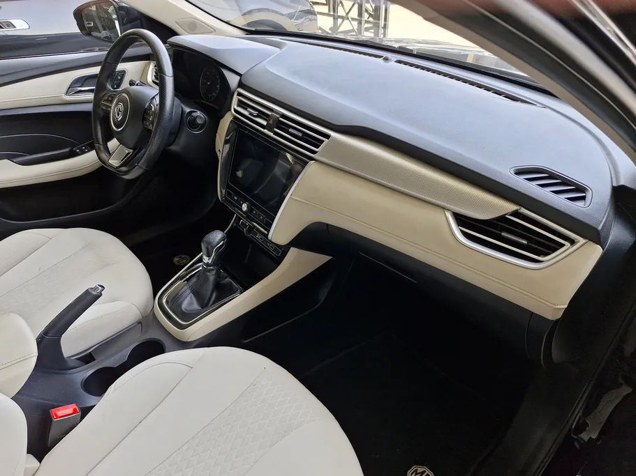 2022 MG 5 COM 
