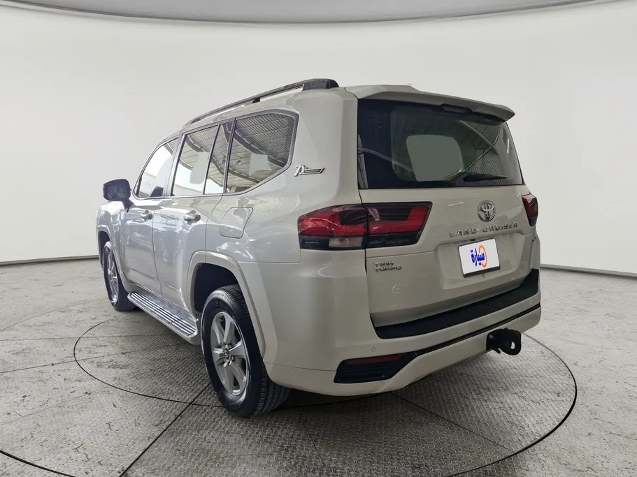 2022 Toyota Land Cruiser GXR2 
