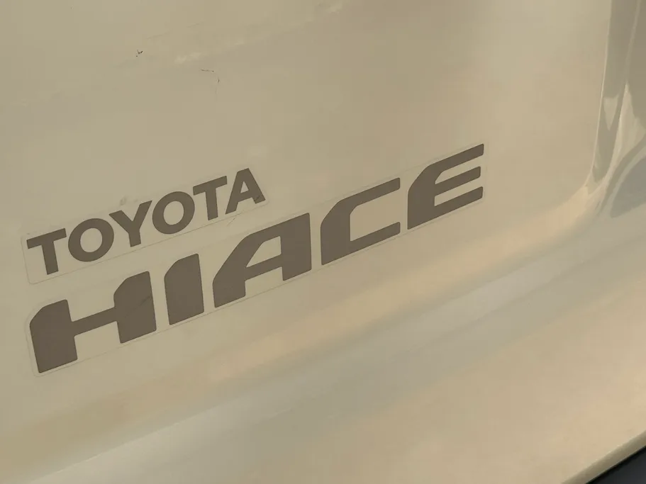 2023 Toyota Haice ركاب 