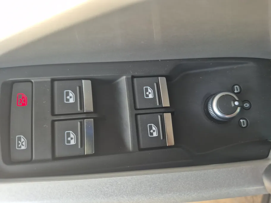 2023 Audi Q3 35 TFSl 