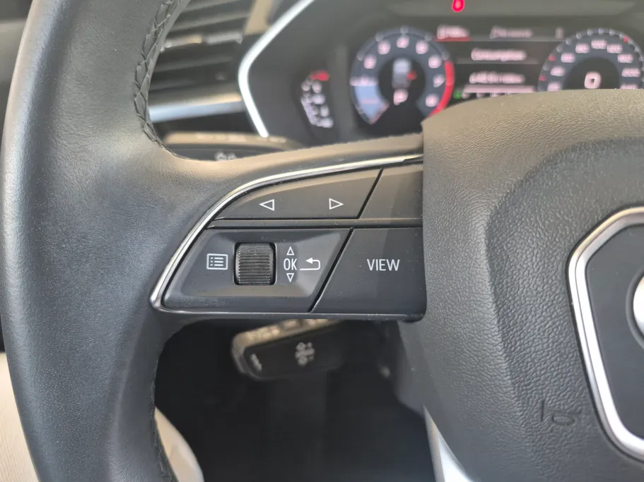 2023 Audi Q3 35 TFSl 