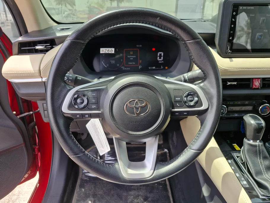 2023 Toyota Yaris  YX 