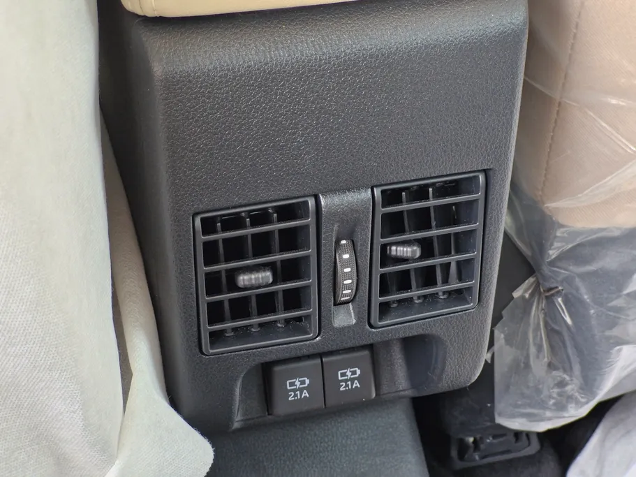 2023 Toyota Yaris  YX 