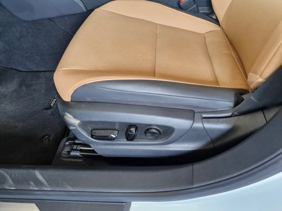 لكزس ES 250 AA Elegant 2024 