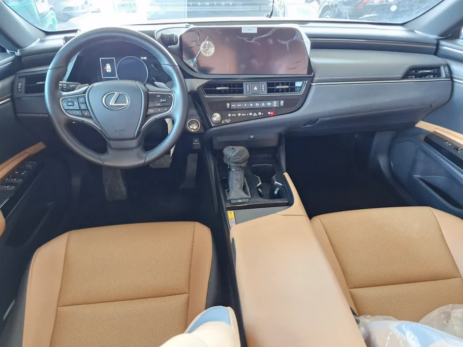 لكزس ES 250 AA Elegant 2024 