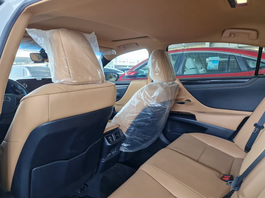 لكزس ES 250 AA Elegant 2024 