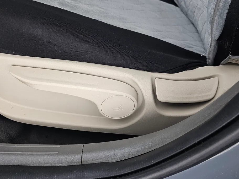 2022 Hyundai Elantra Smart 