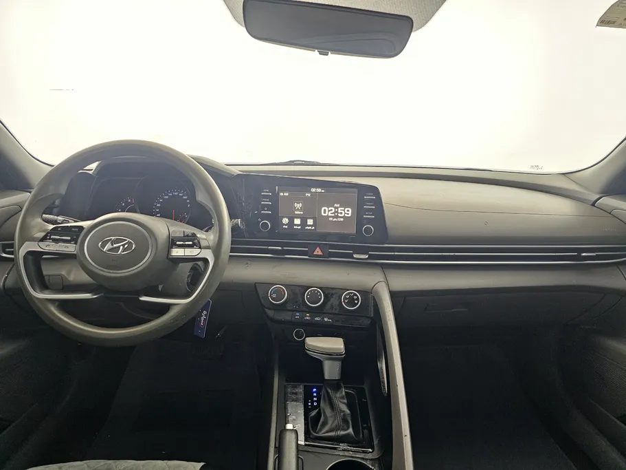 2022 Hyundai Elantra Smart 