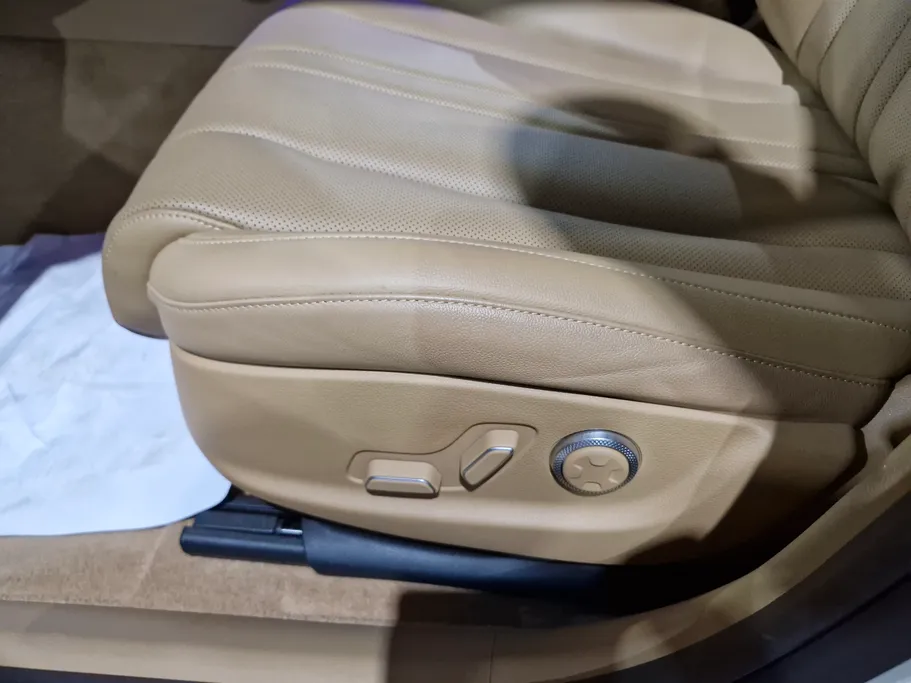 2025 Genesis G80 PRESTIGE 